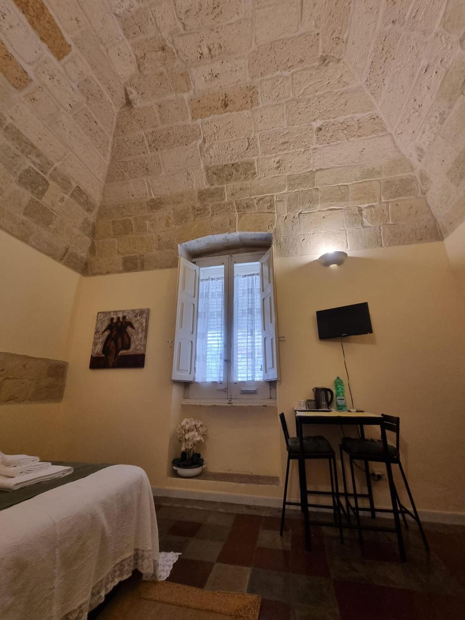 La Volta Bed and Breakfast Lecce Exteriör bild