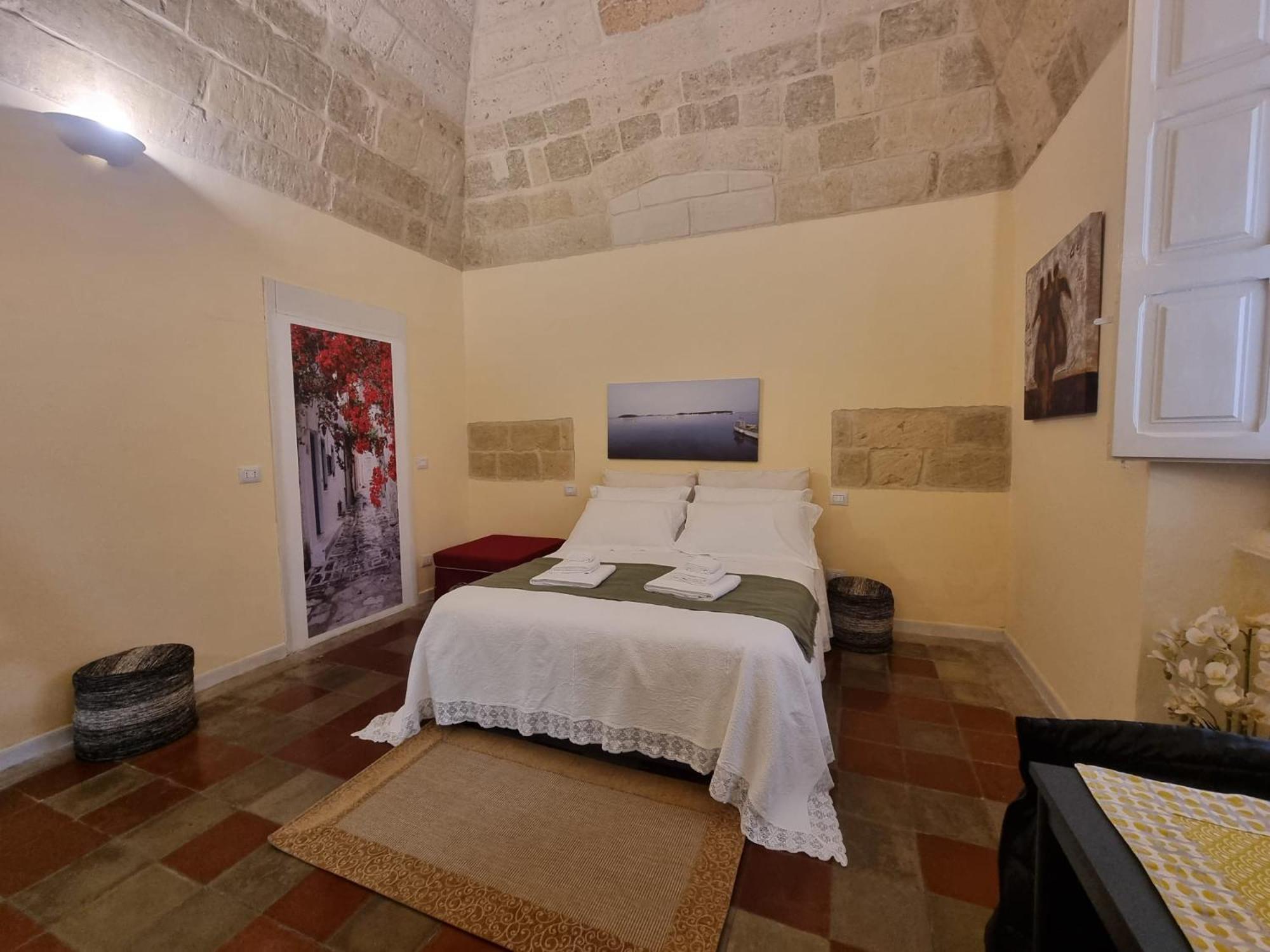 La Volta Bed and Breakfast Lecce Exteriör bild